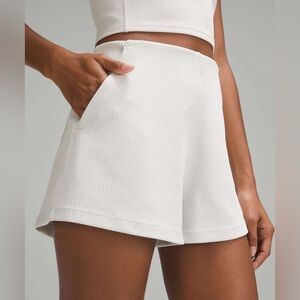 C - Lululemon Ribbed Softstreme High-Rise Short 2"
Bone